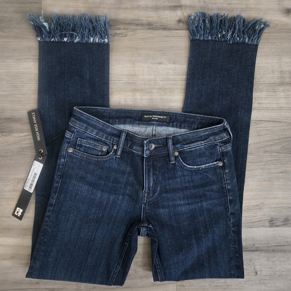 Cult of Individuality Denim - Cult Of Individuality New York Dark Blue Frayed Hem High Rise Ankle Jeans sz 25